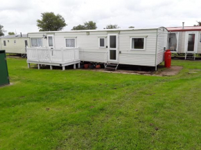 3 bed caravan approx 10 mins from beach bill 1